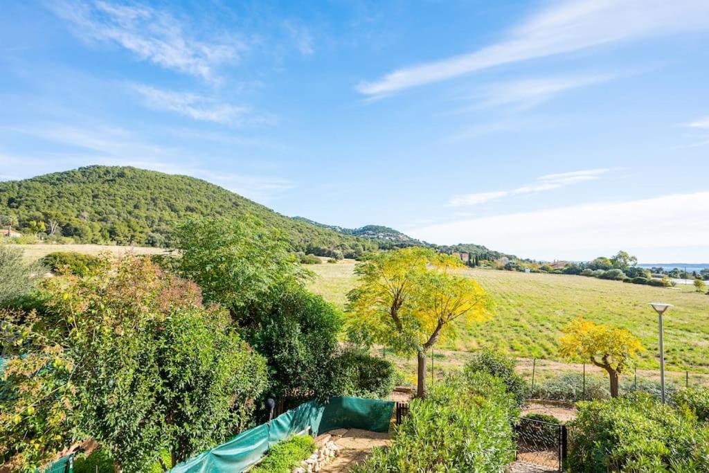 Charmant A 600 M Des Plages Proche Des Commerces Lesclesdenicole Carqueiranne Exteriör bild