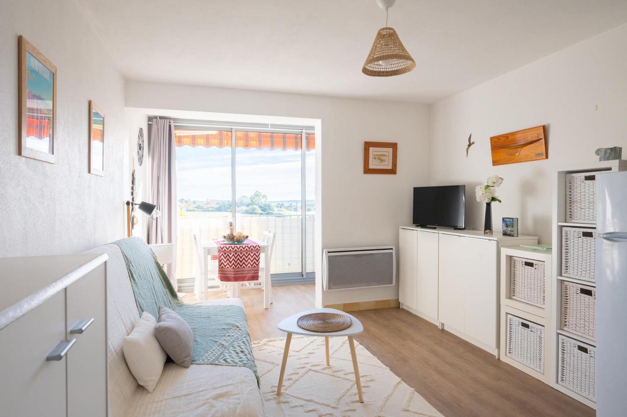Charmant A 600 M Des Plages Proche Des Commerces Lesclesdenicole Carqueiranne Exteriör bild